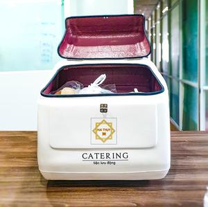 Buổi tiệc của bạn thu nhỏ bằng một thùng hàng như thế này
