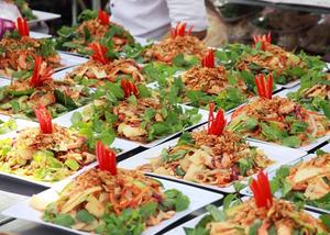 Dịch vụ nấu ăn tại nhà: Ưu điểm và những điều cần lưu ý
